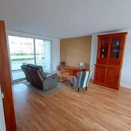 Apartamento De 99m2 Proche De La Renove, 3 *